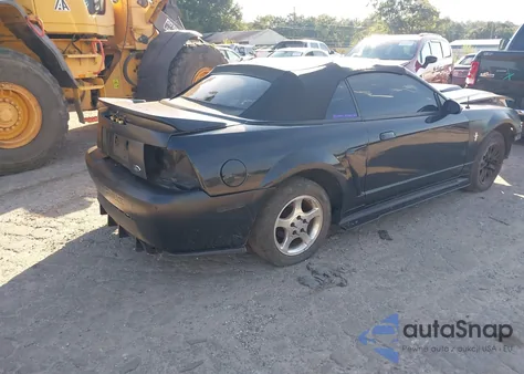 2000 Ford Mustang из США, поврежденный, VIN 1FAFP4446YF205167